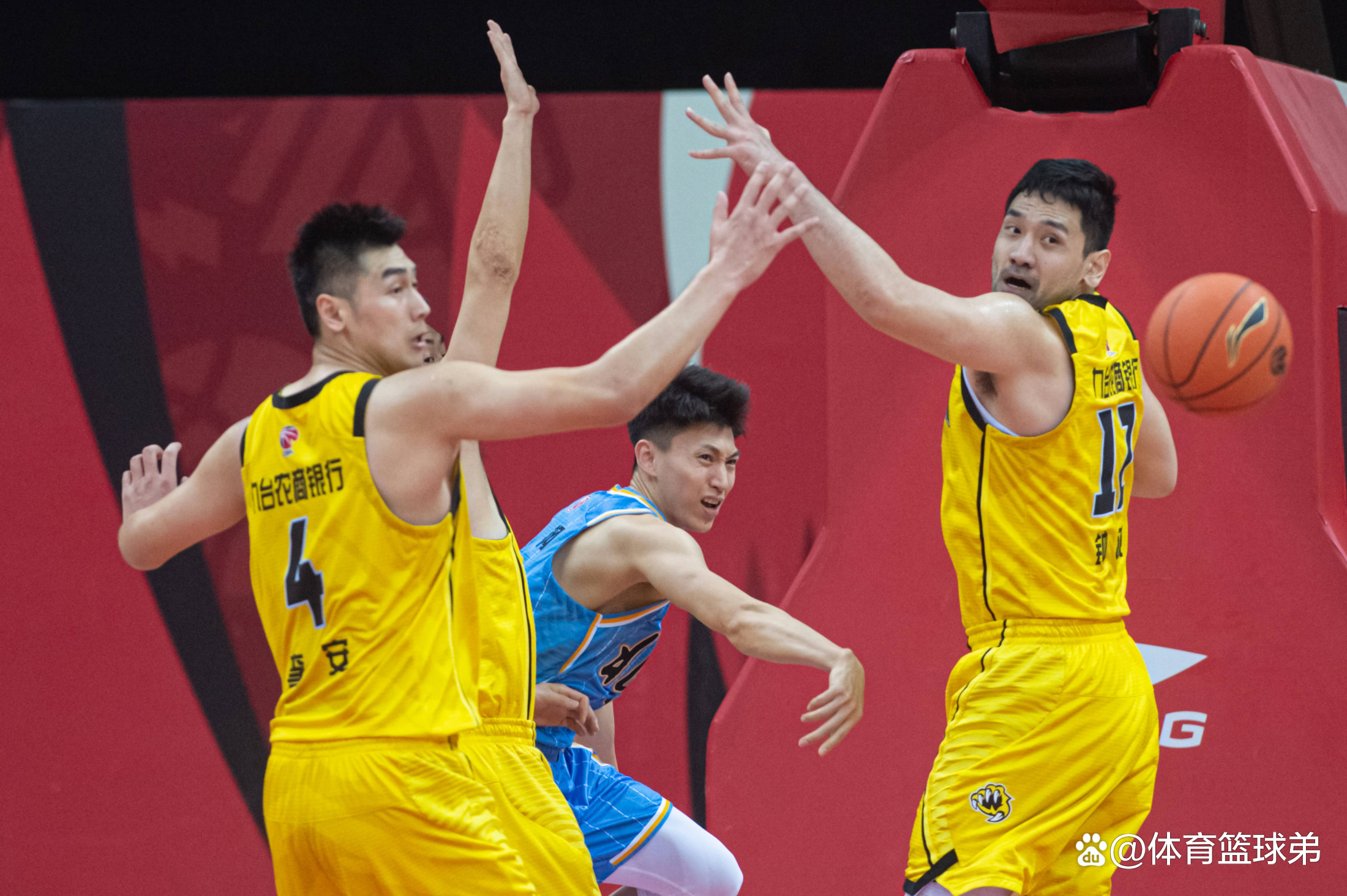 清晨CBA季后赛焦点战，布鲁克林篮网造点机会，压力陡增，球探报告显示潜力的简单介绍雷竞技下载