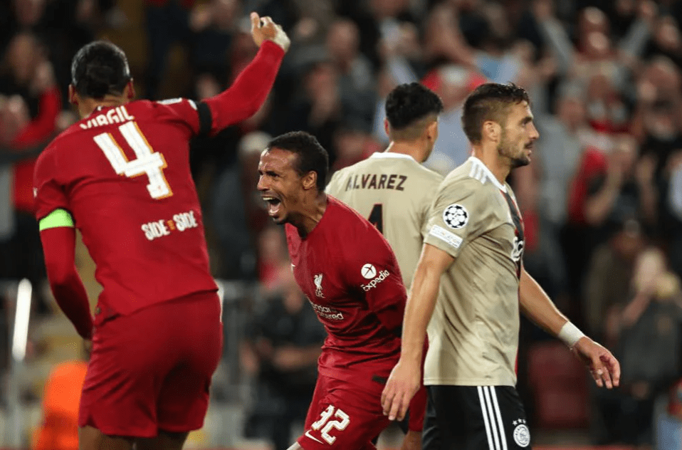 包含集结日上海久事调整名单以备荷甲；复出首秀环节打磨；媒体盛赞；医务组通报恢复的词条雷竞技