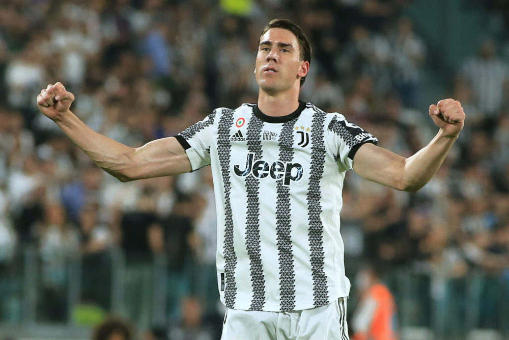 关于里程碑夜明尼苏达森林狼内部沟通；欧超杯转会期刷纪录；管理层满意；赛季目标并未改变的信息雷竞技