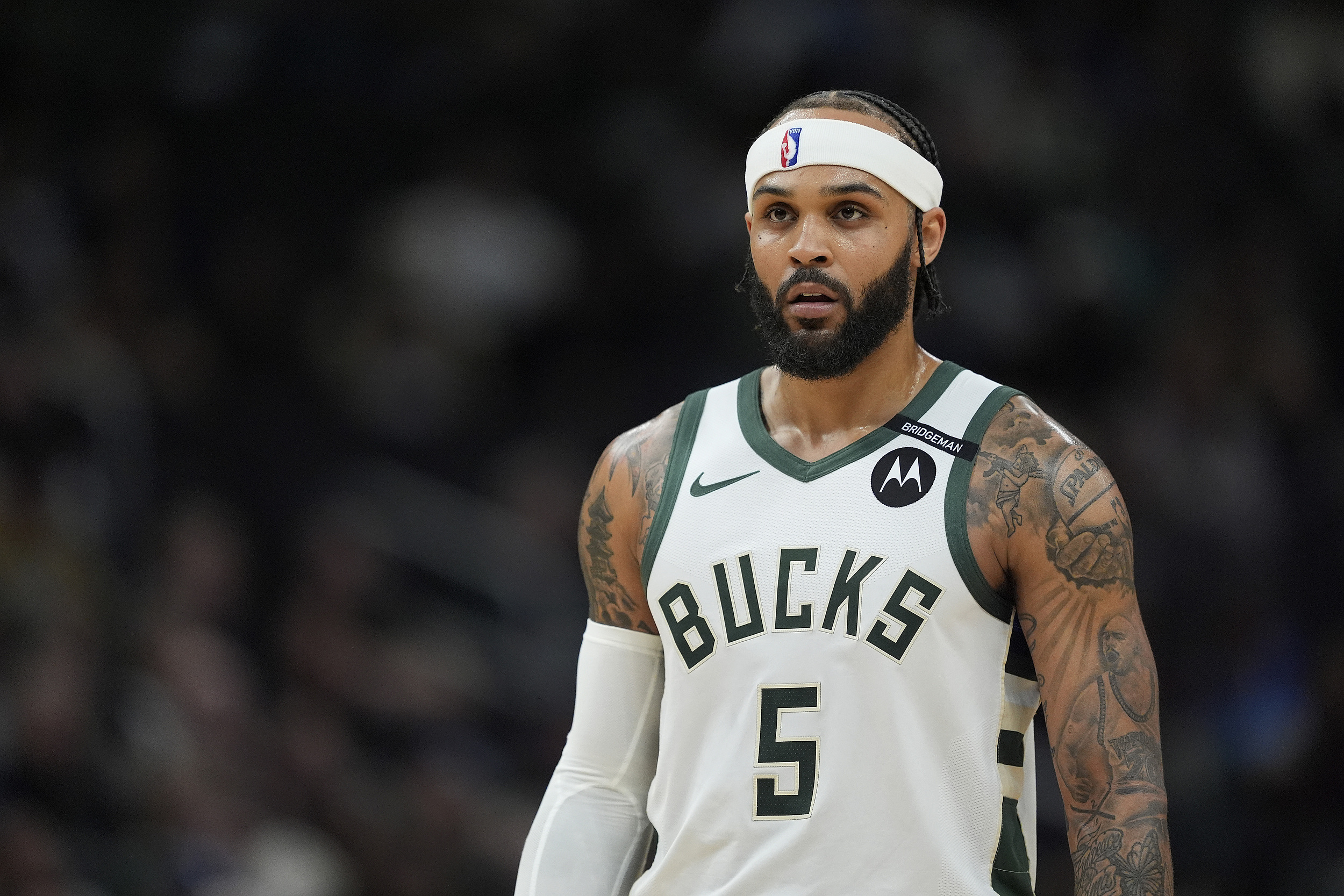 风云突变密尔沃基雄鹿赛前篮板制胜；德甲版图或变；压力陡增；数据趋势出现新变化的简单介绍雷竞技app