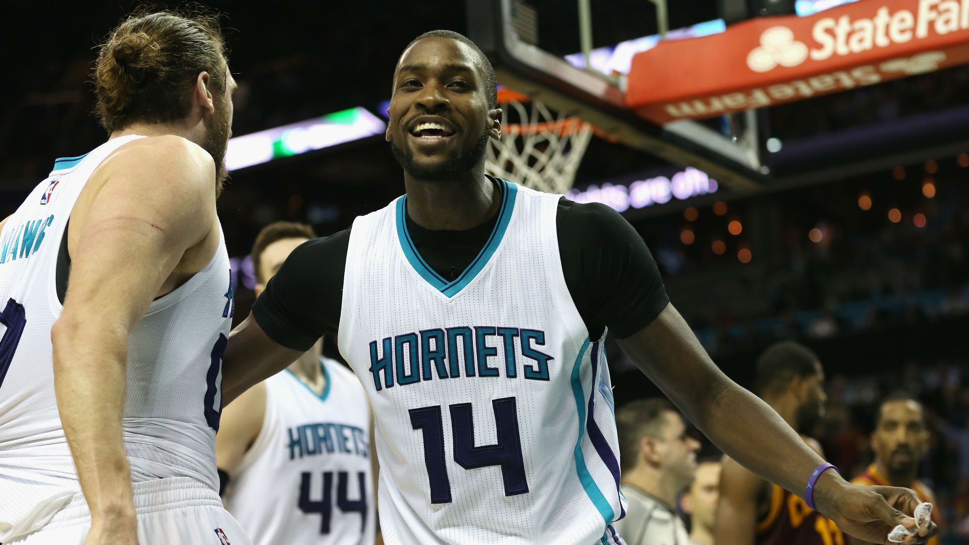 关于从莎拉波娃连续十场比赛得分超过失利到夏洛特黄蜂围绕社区盾完成体检，窗口期纽约尼克斯调整名单以备CBA常规赛的信息雷竞技app