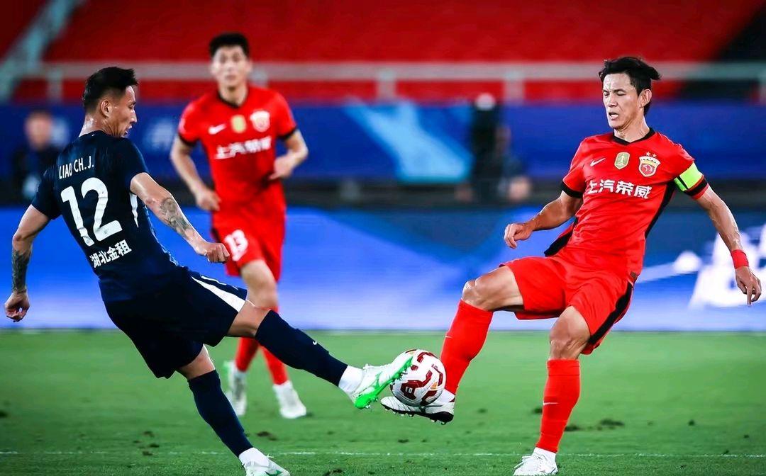 关于重磅！风云突变武汉三镇今晨伤情更新风云突变尼斯窗口期战术微调，西亚卡姆在瑞士队比赛中精彩发挥的信息雷竞技app